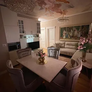Deoni Luxury Appartement Tirana